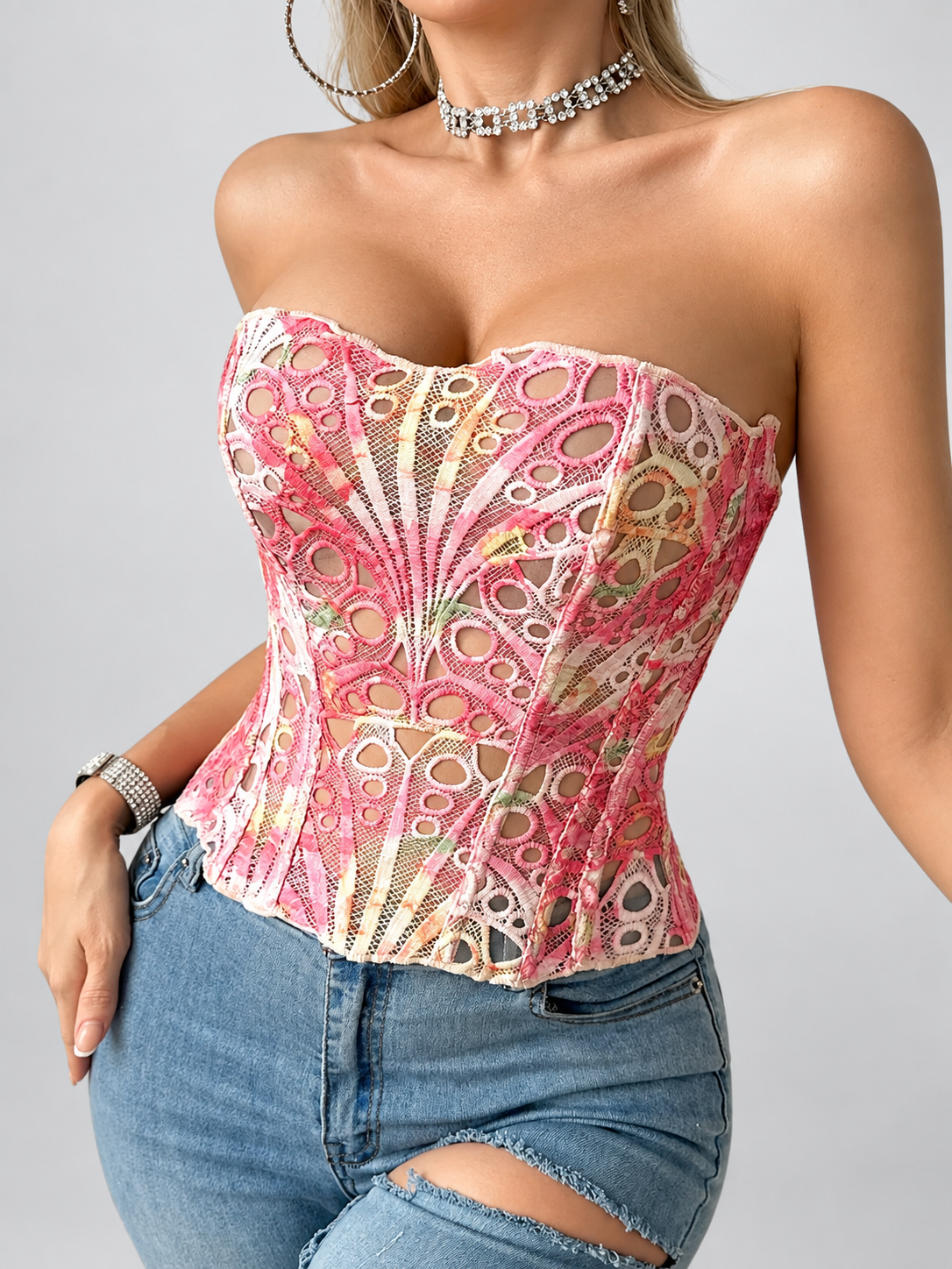 Corset Top Strapless in Breathable Eyelet Lace