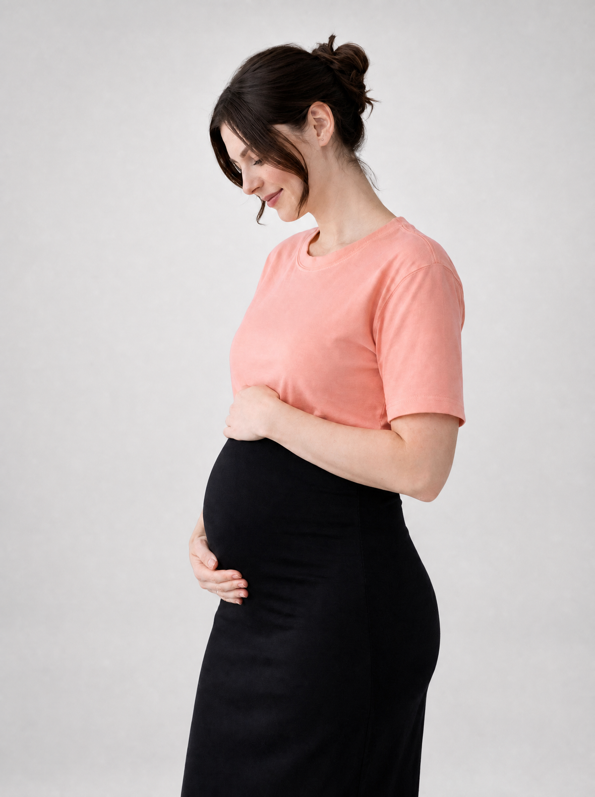 Crop Top Maternity with Short Sleeves and Crew Neck