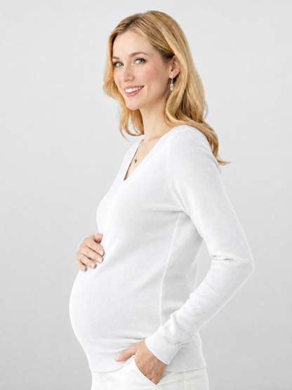 Sweater Maternity V-Neck in Lightweight Fluffy Knit