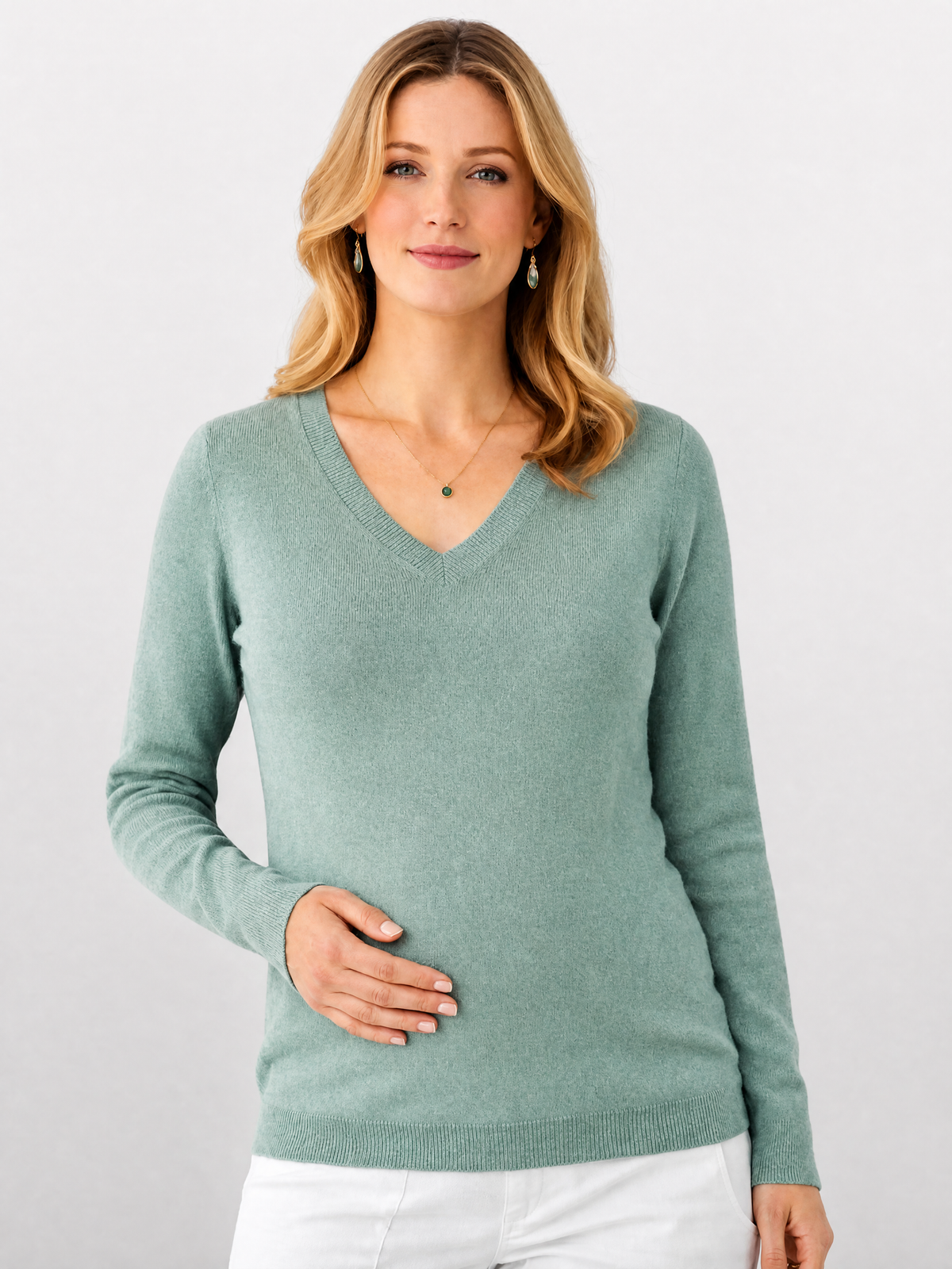 Sweater Maternity V-Neck in Lightweight Fluffy Knit